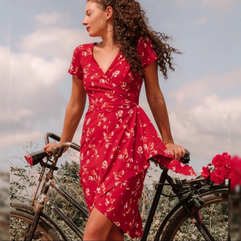 Red Floral Wrap Kosan Travel Dress